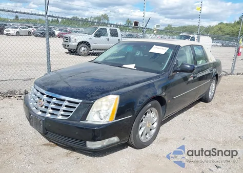 2008 Cadillac Dts 1Sc z USA, uszkodzony, nr VIN 1G6KD57YX8U120031
